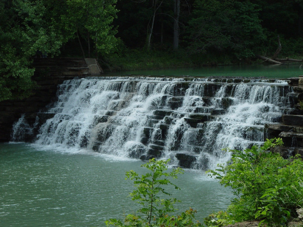 Waterfall in Devils Den State Park